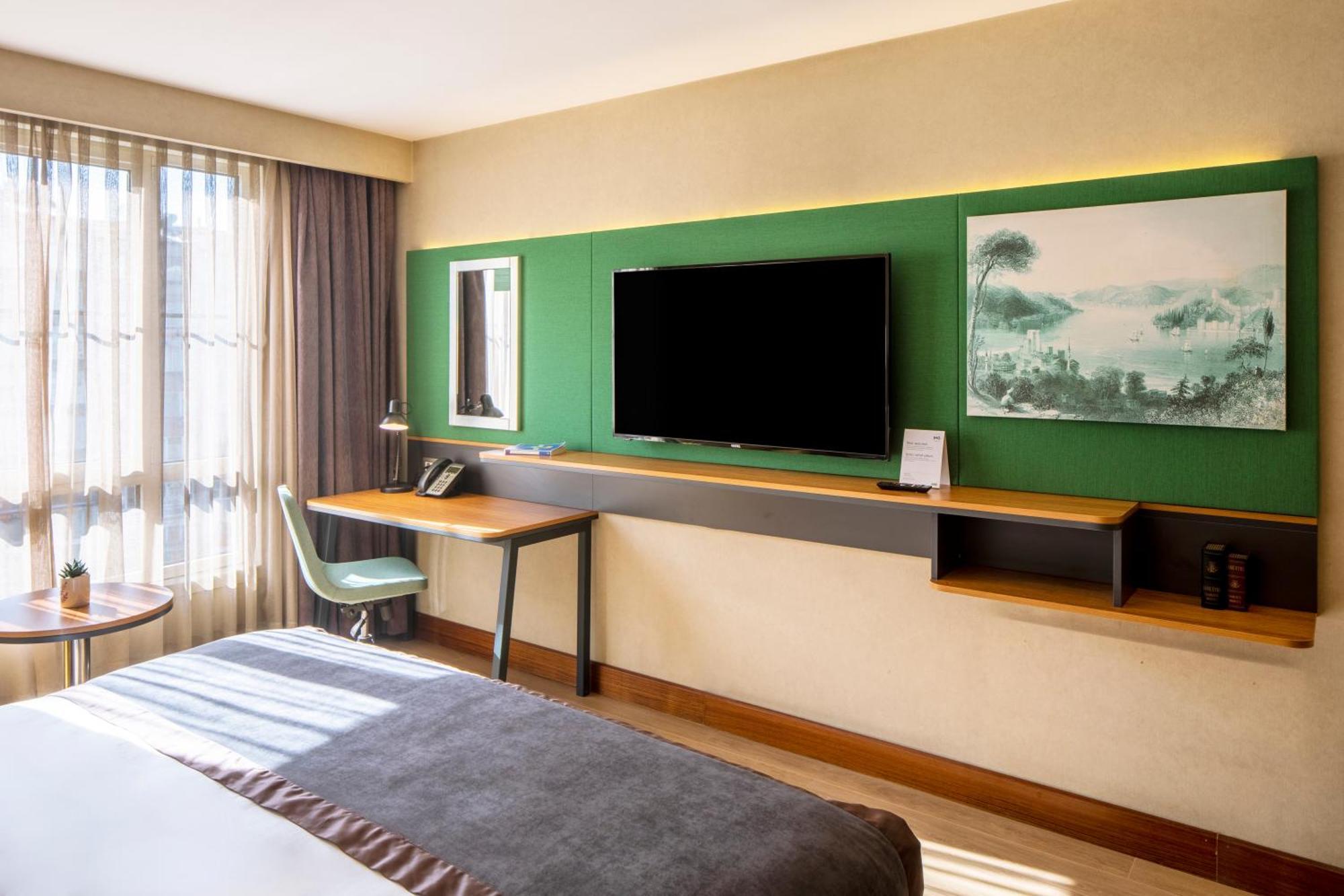 Holiday Inn Sisli, an IHG Hotel Istanbul Bagian luar foto